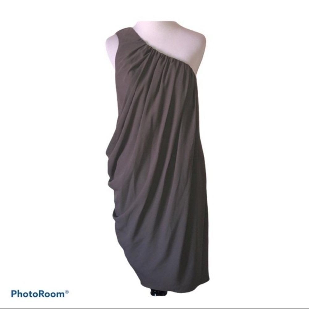 White by Vera wang grey cocktail dress women’s size 2